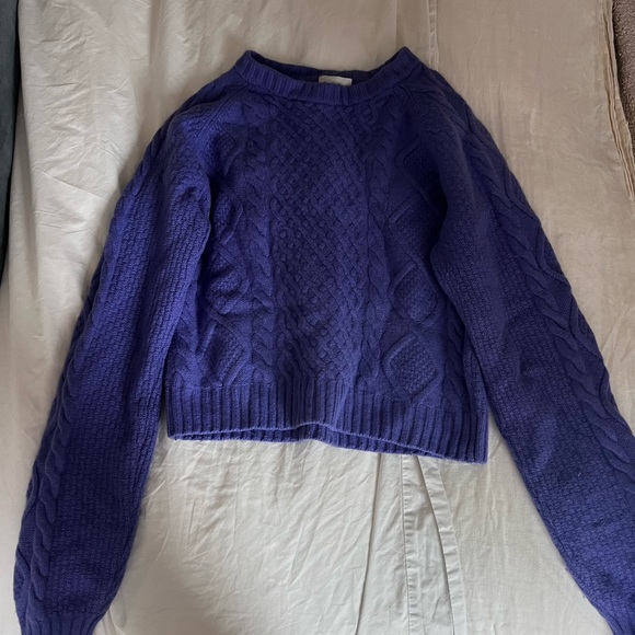 Aritzia Sunday Best Cropped Peggy Sweater - Picture 2 of 3